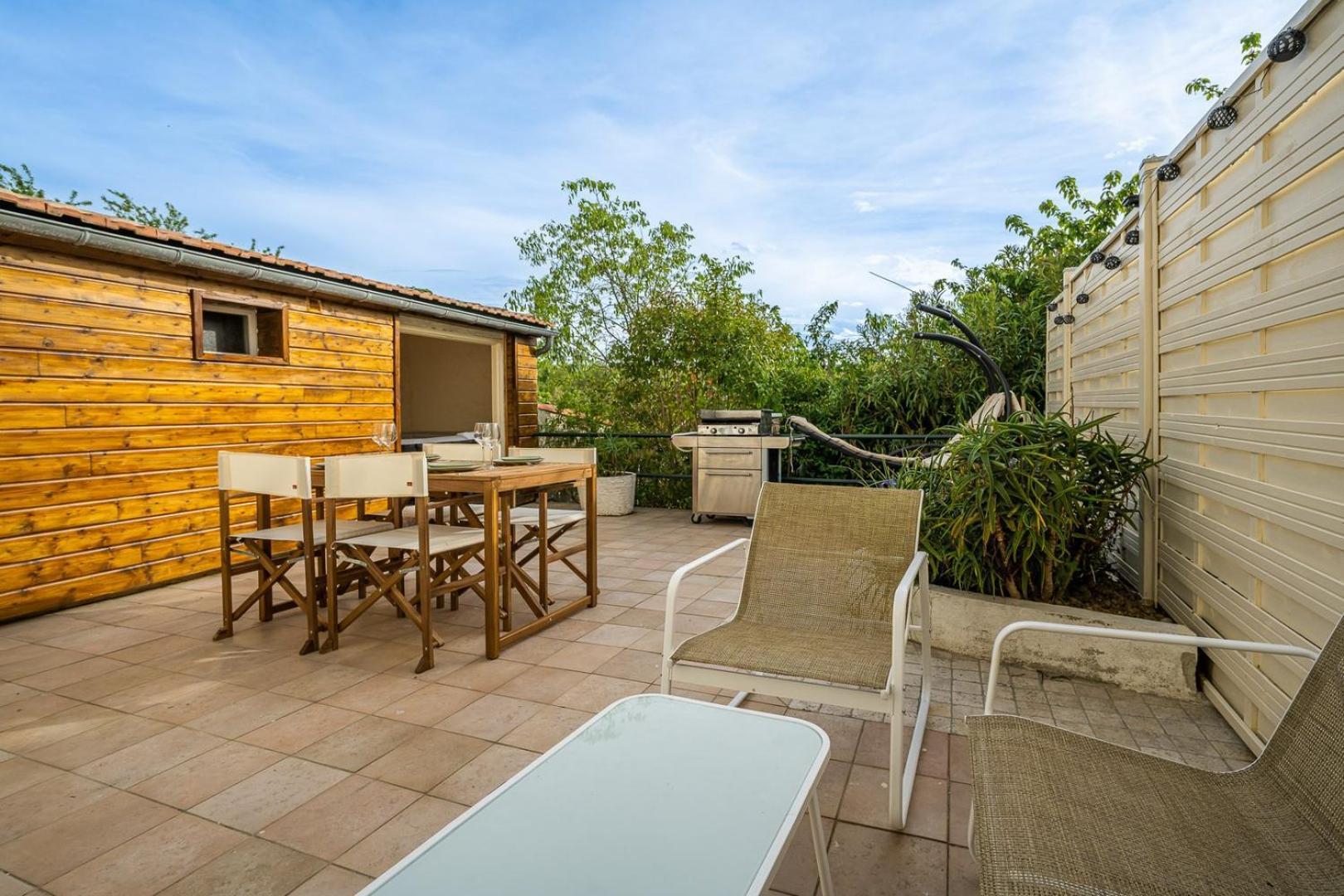 La Citadelle ~ Jacuzzi ~ Terrasse Apartment Каркасон Екстериор снимка